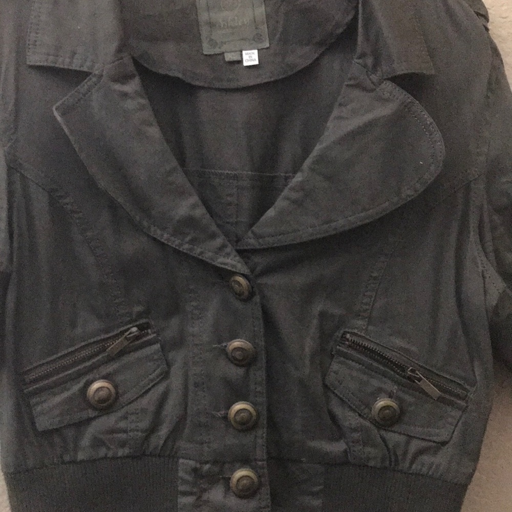 Button Down Short Sleeve Blazer. - image 2